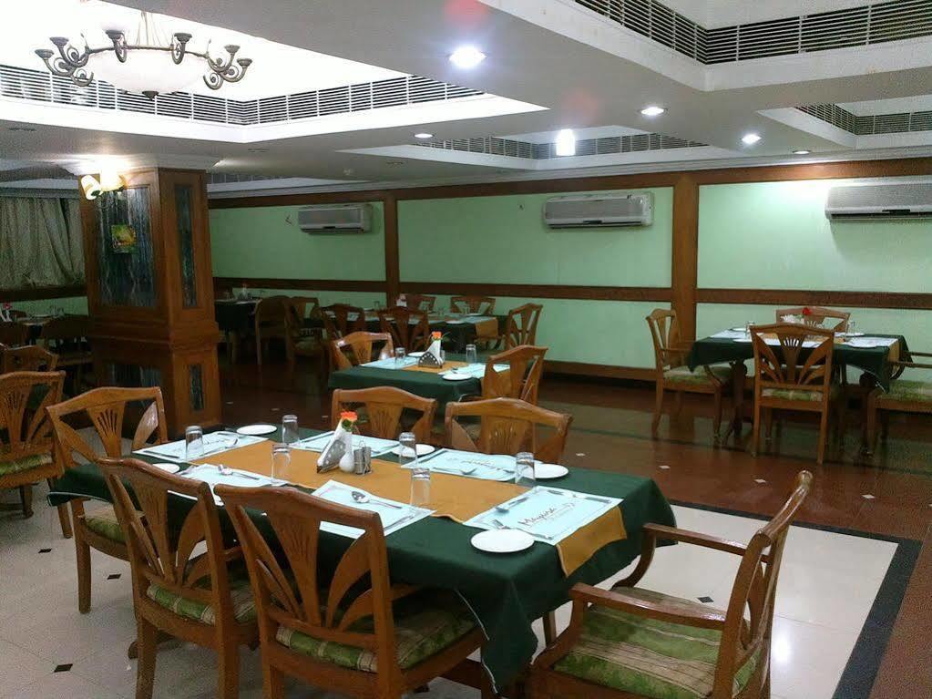 Mayura Residency Guruvāyūr Exterior foto
